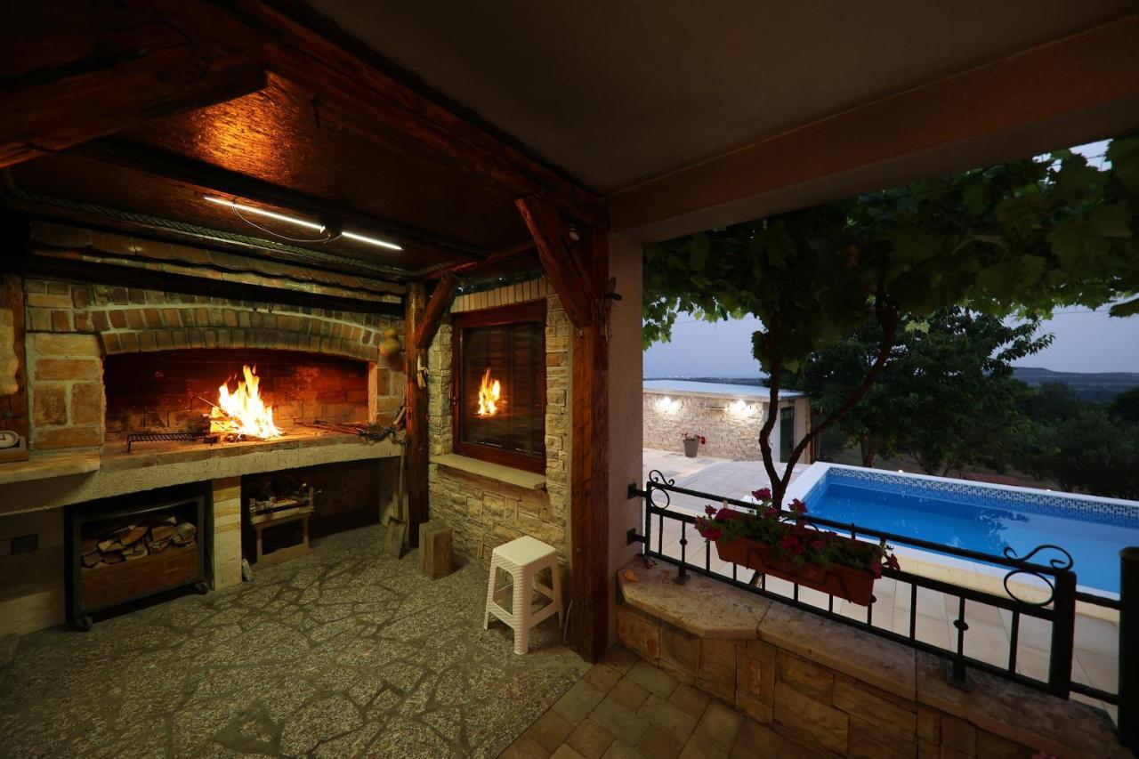 Country House Korlat Бенковац Екстериор снимка