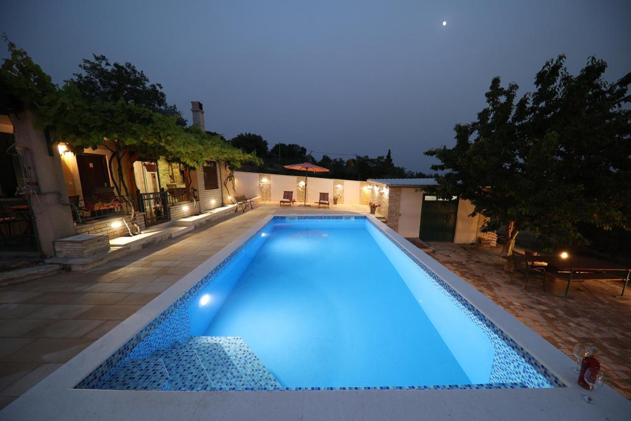 Country House Korlat Бенковац Екстериор снимка