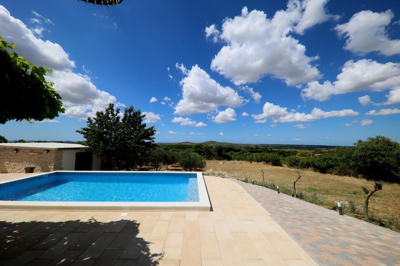 Country House Korlat Бенковац Екстериор снимка